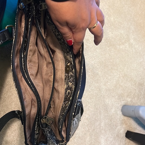 Sakroots Metro Coated Canvas Satchel Black and Cream - Picture 8 of 9